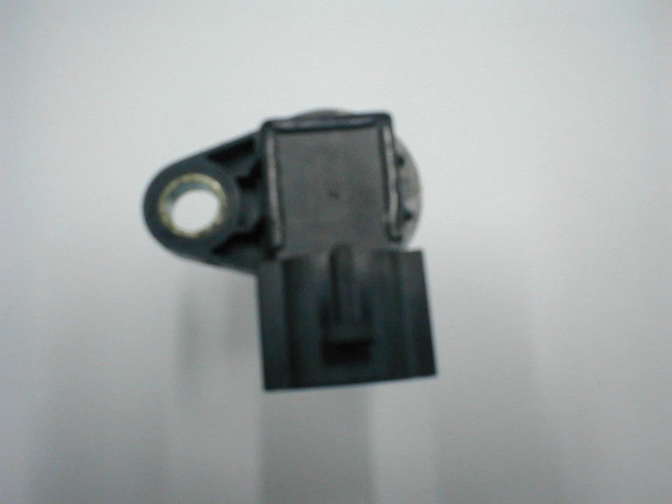 SENSOR DE VELOCIDAD REVOLUTION TRANSMISIÓN NISSAN ALTIMA 2002-2006 31935-8E006 Foto 2 de 2