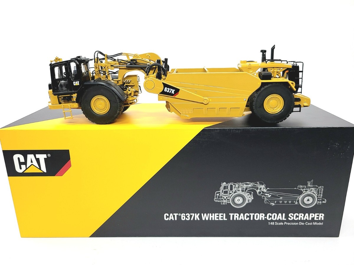 Caterpillar Cat 637K Scraper with Coal Bowl - CCM 1:48 Scale Caterpillar Cat 637K Scraper with Coal Bowl - CCM 1:48 Scale