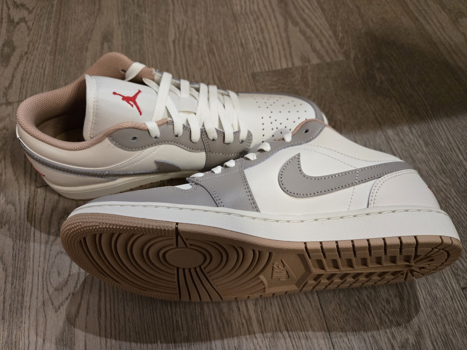 Air Jordan 1 Low Sail/Fire Red-College Grey BRAND NEW Men's Size US 9 thumbnail 6