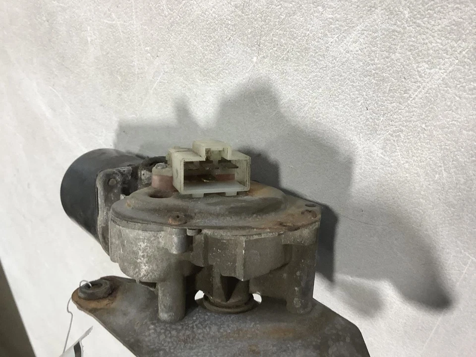 Windshield Wiper Motor Fits 88-95 ISUZU PUP (PICKUP) 339961 - Image 3 of 3