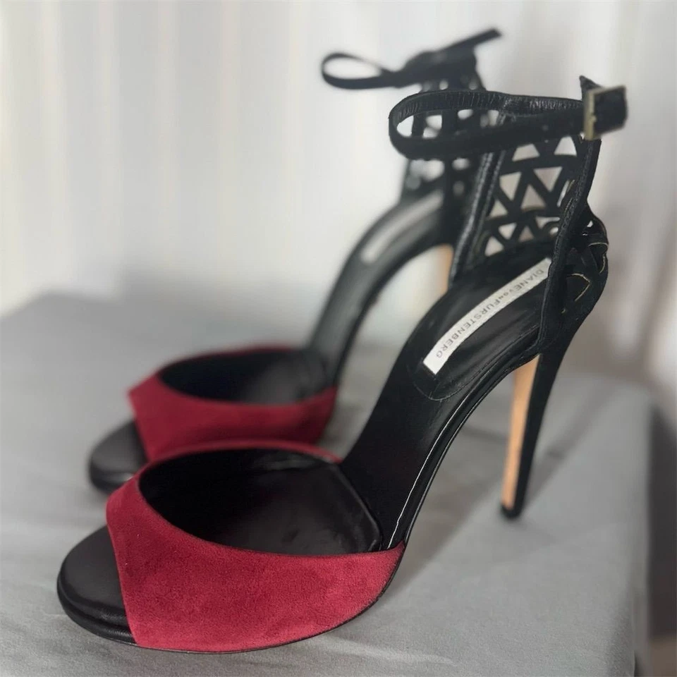Sandalias Diane von Furstenberg DVF Negro Rojo Gamuza Corte Talla 7B Italia Foto 2 de 4
