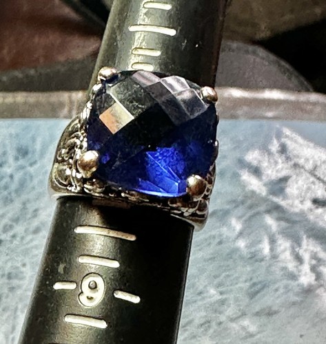 Vintage 18Kt Gold Filled Ornate Multi Facet Blue Glass Ring - Picture 2 of 15