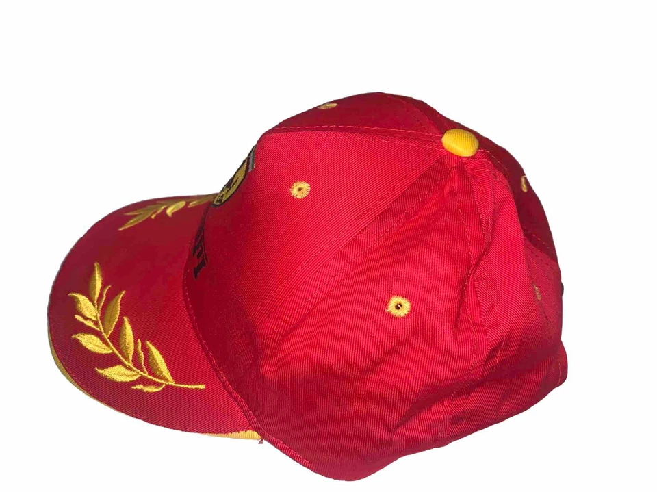 Chapéu/logotipo bordado Ferrari vintage com alça ajustada vermelho tamanho 54cm 100% berço - Imagem 3 de 4
