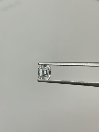 GIA Certified 0.97 Carat Emerald Cut G Color VS1 Clarity Natural Diamond - Picture 3 of 4