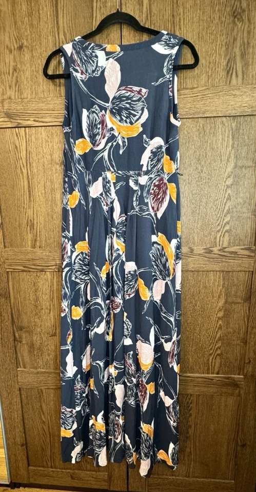 A Pea In the Pod Maternity Maxi Dress Navy Floral Small Beach Cottage - Image 2 of 4
