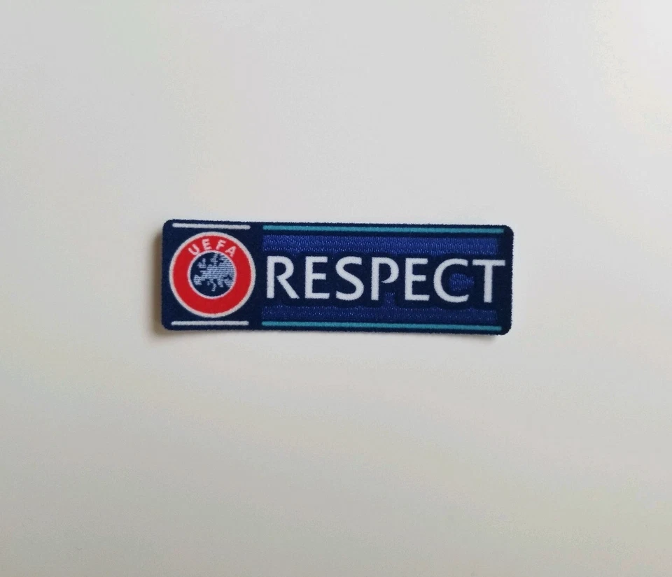 Kit parche UEFA Champions League - FC Barcelona, Bayern Munich - Liverpool  Foto 4 de 4