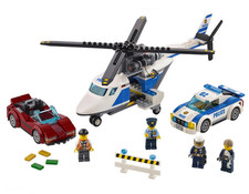 LEGO CITY 60138 -- SET COMPLET AVEC BOITE ET NOTICE