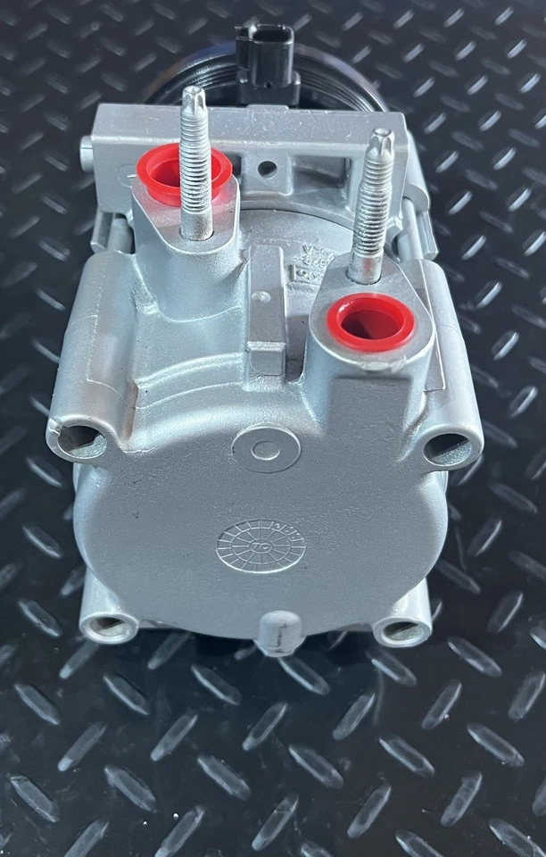 Compresor de aire acondicionado compatible con Ford Crown Victoria 06-11, Lincoln Town Car, Mercury, 67185 Foto 4 de 4