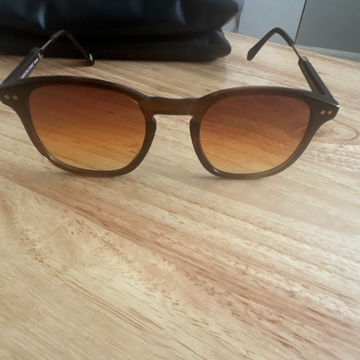Carolina Lemke Light Brown and Black Women\'s Suglasses and Case Black Women main image 3