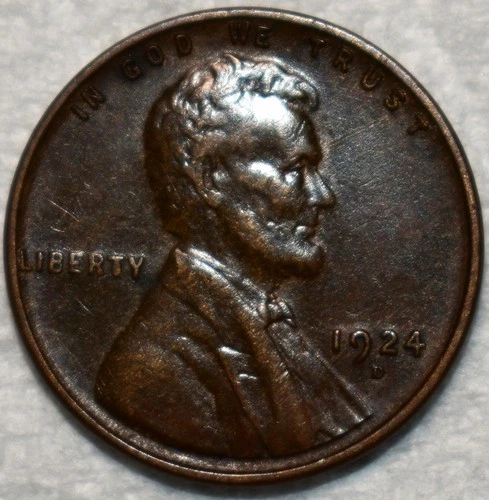 Extra Fine 1924-D Lincoln Cent, Well-Struck, Tougher Date specimen.