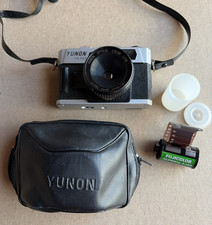 Vintage YUNON YN500 35 MM CAMERA W/case PARTS  24 Exp Film Untested Please Read