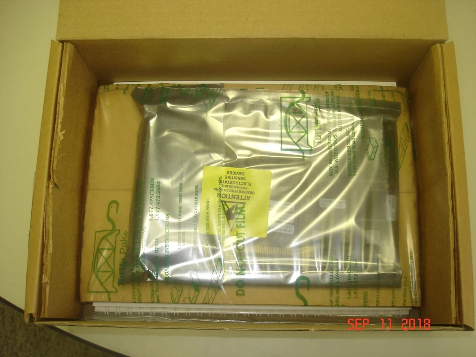 3X-DEFPA-UC COMPAQ PCI TO FDDI COPPER UTP ADAPTER RJ45 NEW IN BOX 134717-B21  - Image 2 of 4