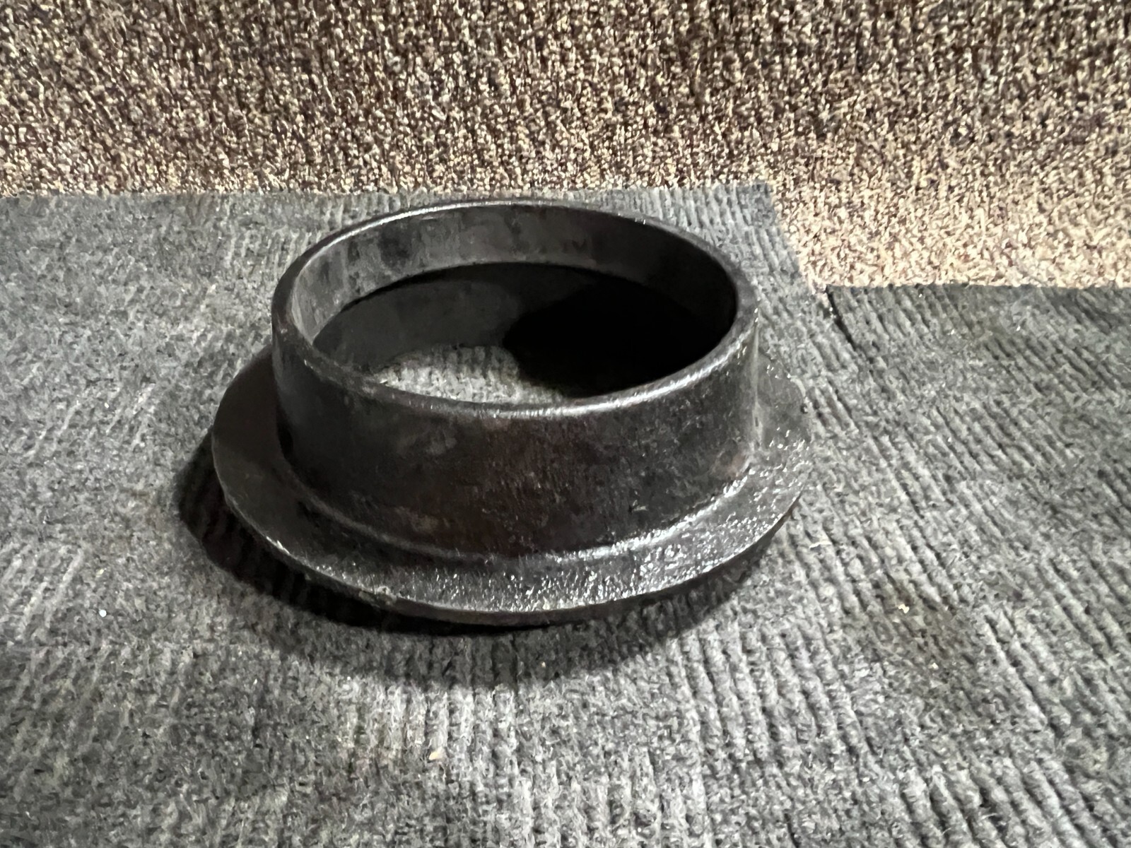 (QTY 5) Lansdale 750-275-00020 1-1/2" Slip On Valve Box Riser, Cast Iron, Black