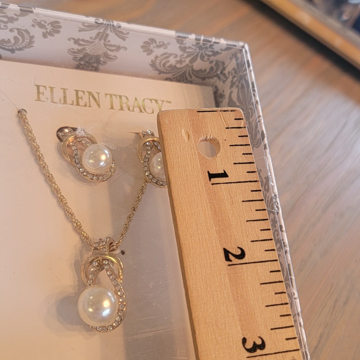 Ellen Tracy Jewelry Set rhinestone and Crystal Pearls Necklace