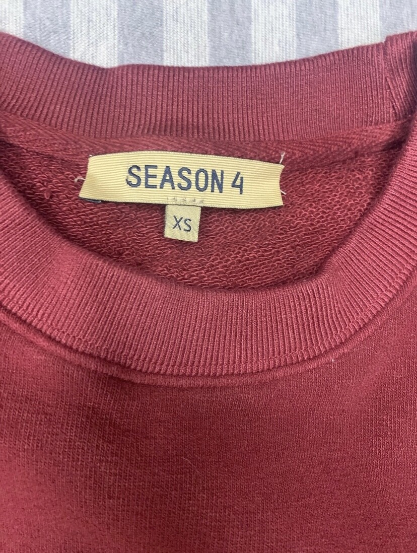 Yeezy season 4 Kanye West calabasas Mens size XS sweatshirt Yeezy season 4 Kanye West calabasas Mens size XS sweatshirt