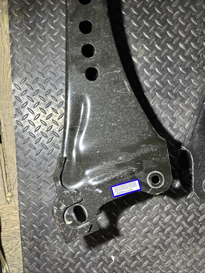 Par de brazos de radio delanteros izquierdo derecho Ram 2500 3500 2013-2025 OEM despegue Foto 2 de 4