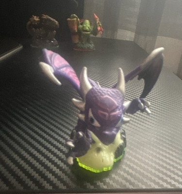 Skylanders Spyro Character Figure - Skylanders Toys to Life Video Game Series