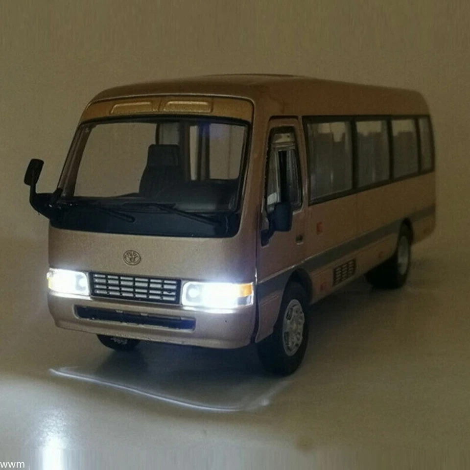 1:32 Toyota Coaster Bus Model Car Diecast Kid Toy Men Collection Kids Gifts - Image 2 of 4