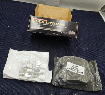 POWERSTOP 17-1374 Evolution Plus Ceramic Disc Brake Pads For 2014-17 Nissan Juke
