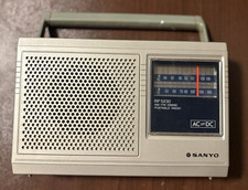 ORIGINAL RETRO VINTAGE Sanyo RP 5230 AM FM Portable Radio AC/DC works 