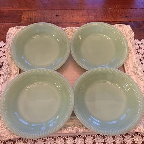 Set Of 4 Fire King Jadeite Bowls.  7-8”
