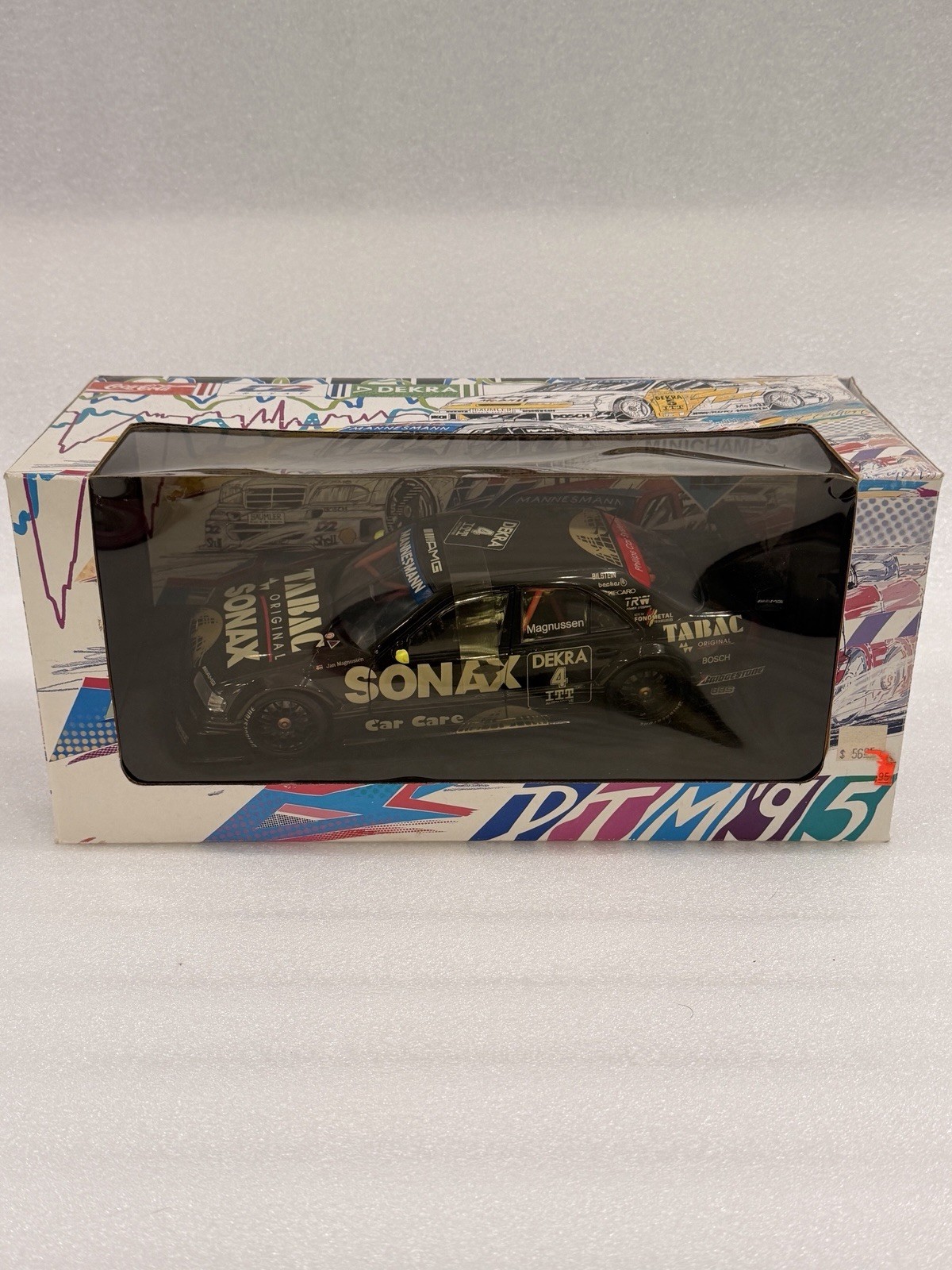 1:18 Minichamps Mercedes C-Klasse Team AMG DTM Jan Magnussen #4