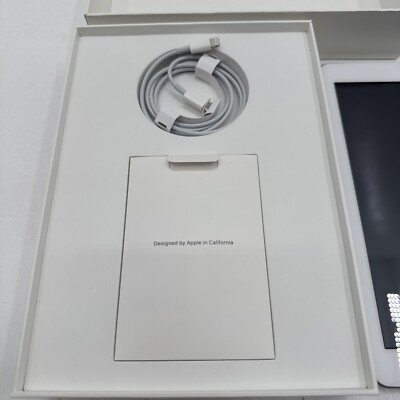 Apple iPad ホワイト 本体 Restored 2018 Apple iPad Wi Fi+Cellular 128 GB Silver (6th