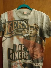 Allen Iverson Mitchell and Ness T-Shirt 76ers Small Men's Basketball