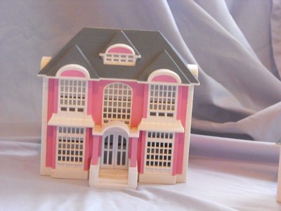 my pretty dollhouse
