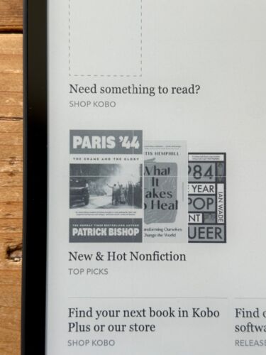 Kobo Rakuten 8" Forma E-book Reader Touchscreen 8GB Wi-Fi - Rakuten Forma, E Ink - Picture 3 of 9
