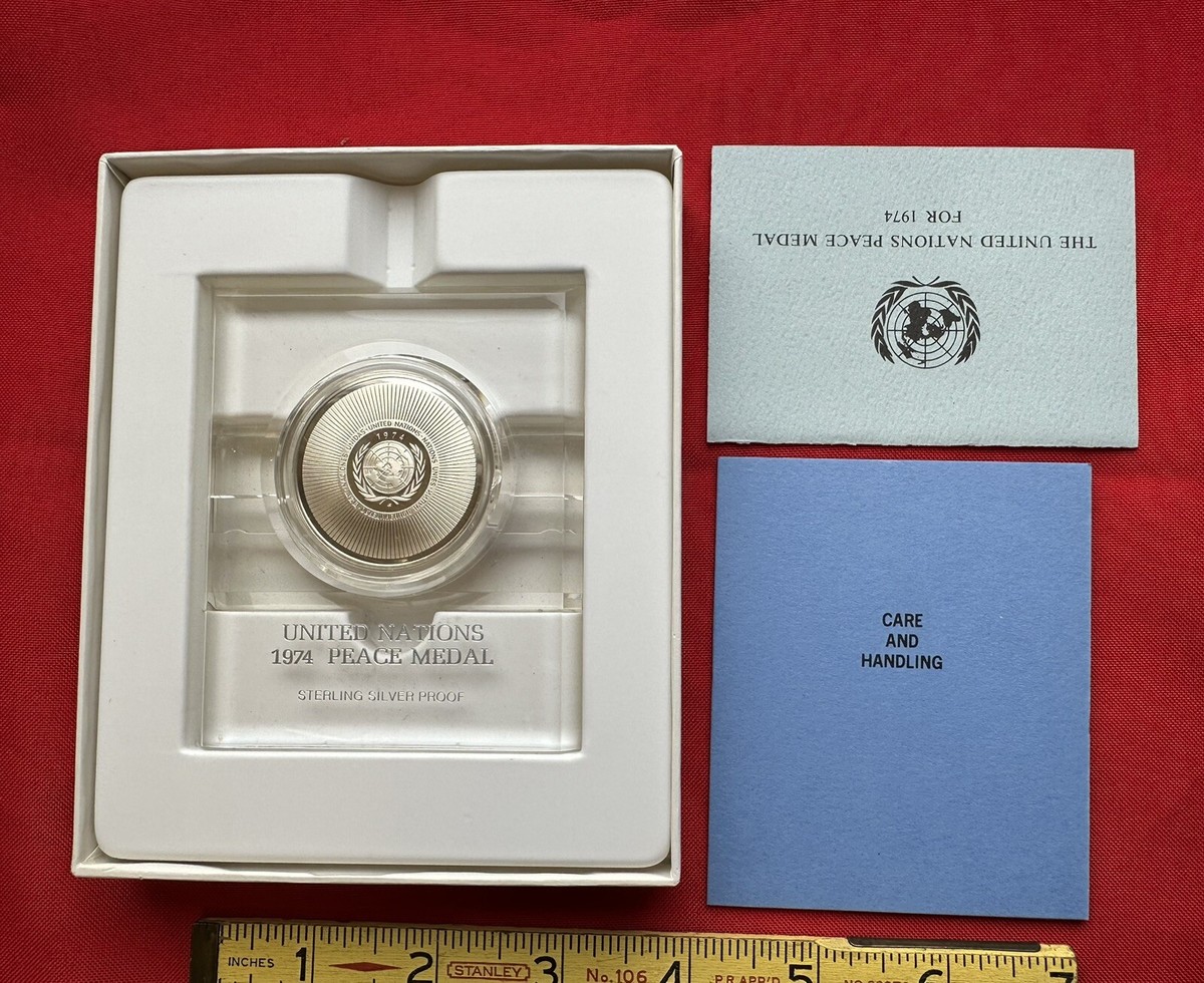 1974 FRANKLIN MINT PROOF Sterling Silver .925 United Nations Peace