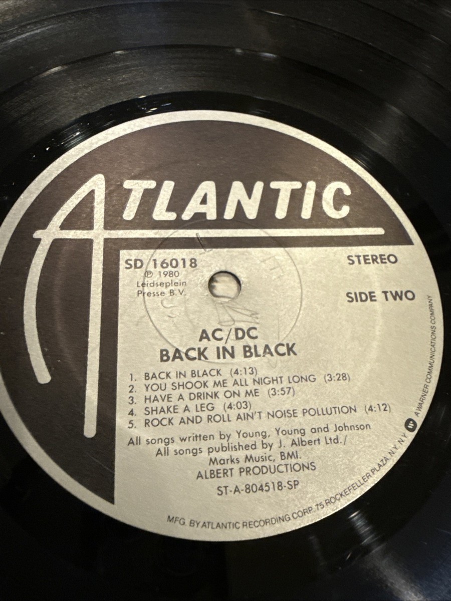 2 AC/DC - Back In Black - 1980 SD 16018 RL Vinyl LP Album (C311