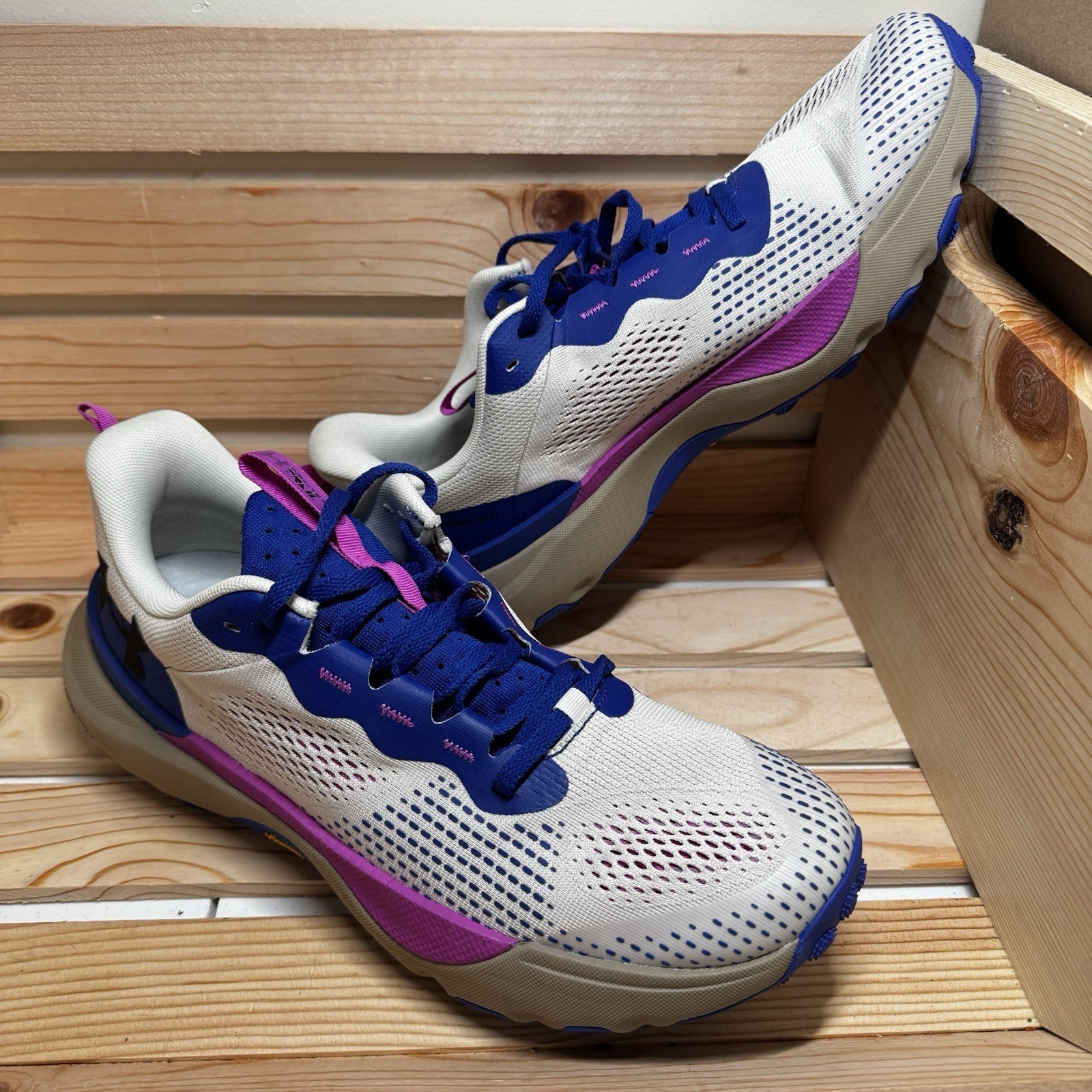 Under Armour HOVR Infinite Pro Trail Running Shoes [3027202-100] 10.5Mens/12Wms