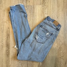 womens american eagle Mom Jeans Size 4 Regular Distressed