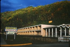 S2406 TN Tennessee Gatlinburg Terrace Restaurant Motel 35 MM Slide Photo