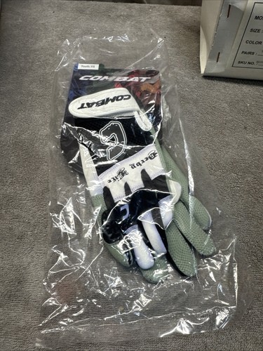 Ball•#11 Combat Derby Life Ultra Dry Mesh Black Batting Gloves Youth XS NOS - Picture 1 of 11