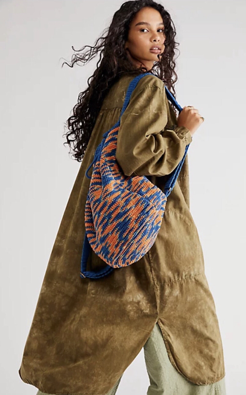 Рюкзак Free People Montana связанный крючком с регулируемыми ремнями оранжевый синий НОВИНКА 15090₽