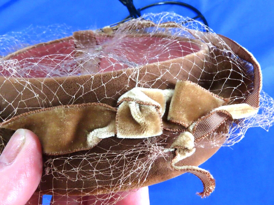 DE COLECCIÓN TERCIOPELO MARRÓN Y PIEL DE VISÓN REAL Fascinador Julieta Sombrero ANILLO CORONA ABIERTA Red Foto 3 de 4