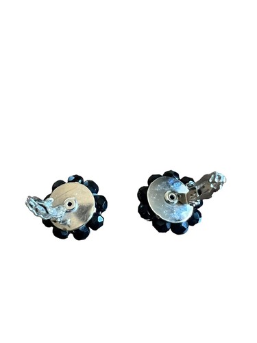 Vintage Laguna Signed Black Beaded Cluster Earrings Clip On Faceted Beads - Picture 4 of 5
