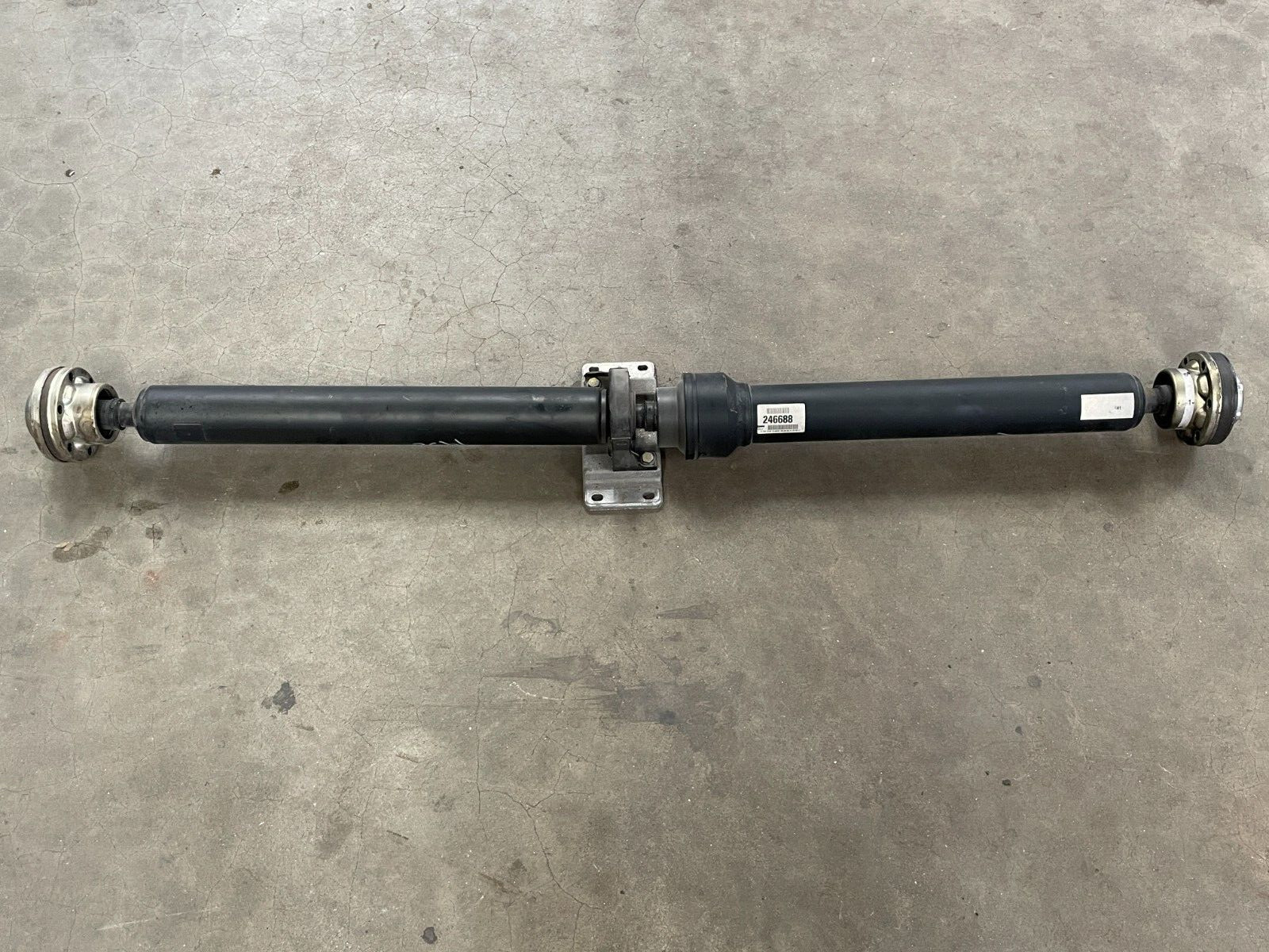 2013 2014 Maserati Granturismo M145 Rear Driveshaft Propeller RWD 4.7L 1458 OEM