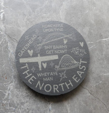 BLACK SLATE ENGRAVED THE NORTH EAST ROUND DRINKS MAT COASTER