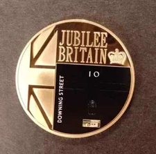 GB 2012 Diamond Jubilee 10 Downing Street Gold Plated 50mm Medal BU