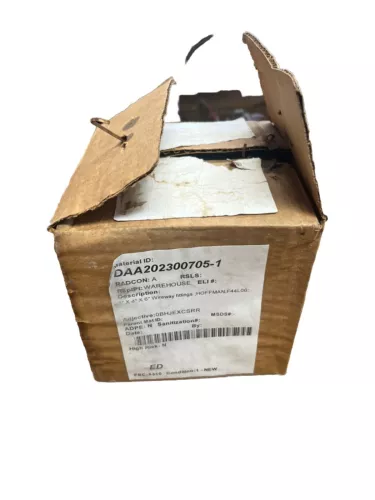 NEW Hoffman F44L06 Straight Section Hinged Cover Wireway Fitting 4" x 4" x 6"