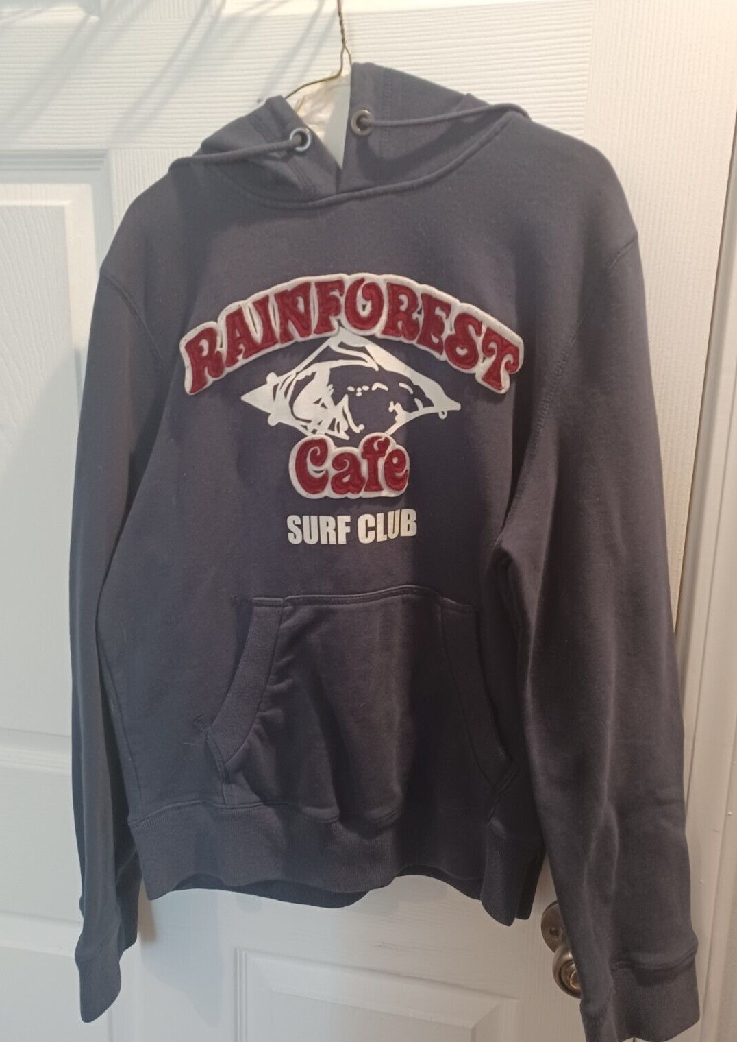 RAINFOREST CAFE SURF CLUB Sweatshirt W/ Large Sewn… Gem
