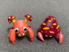 Paras Parasect Pokemon monster Figure Nintendo Tomy Collection Toy.