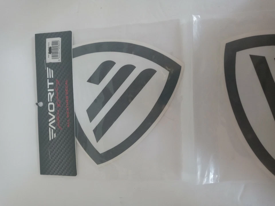 Calcomanía favorita para todo tipo de clima Foto 2 de 3