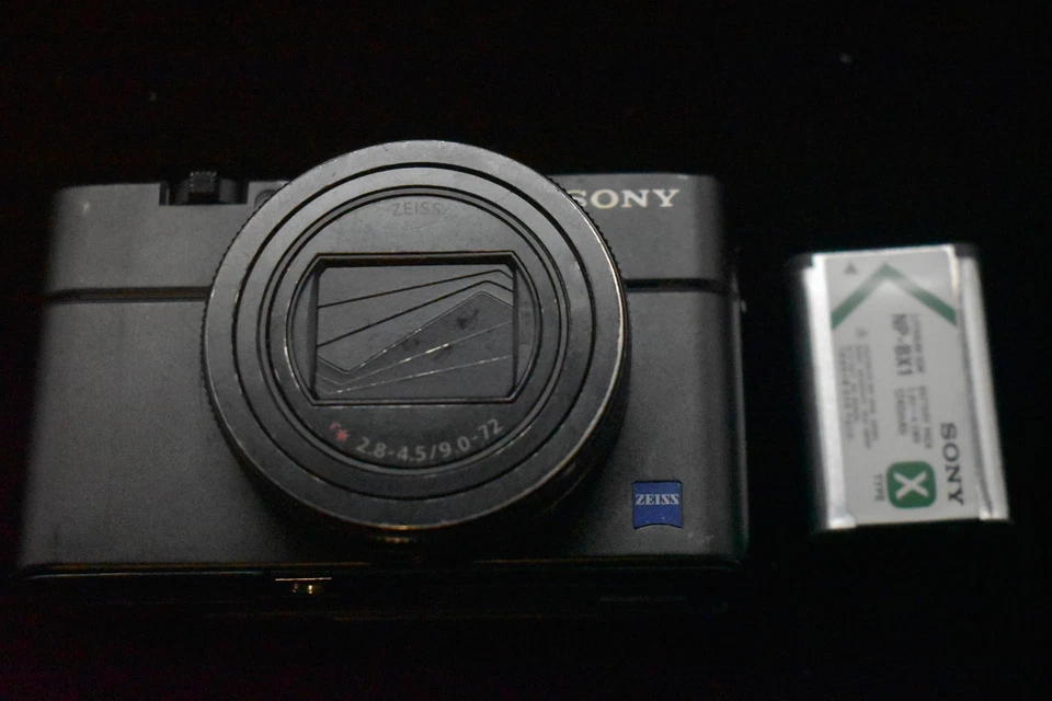 [US Duty Paid] Sony Cyber-Shot DSC-RX100M7 VII Mark 7 Digital Camera 8276 - Image 3 of 4