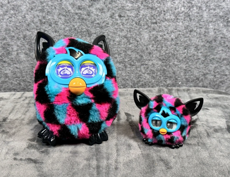 Furby бум треугольники 2012 с соответствующий Furbling 2013 розовый синий черный Hasbro работает - Изображение 2 из 4