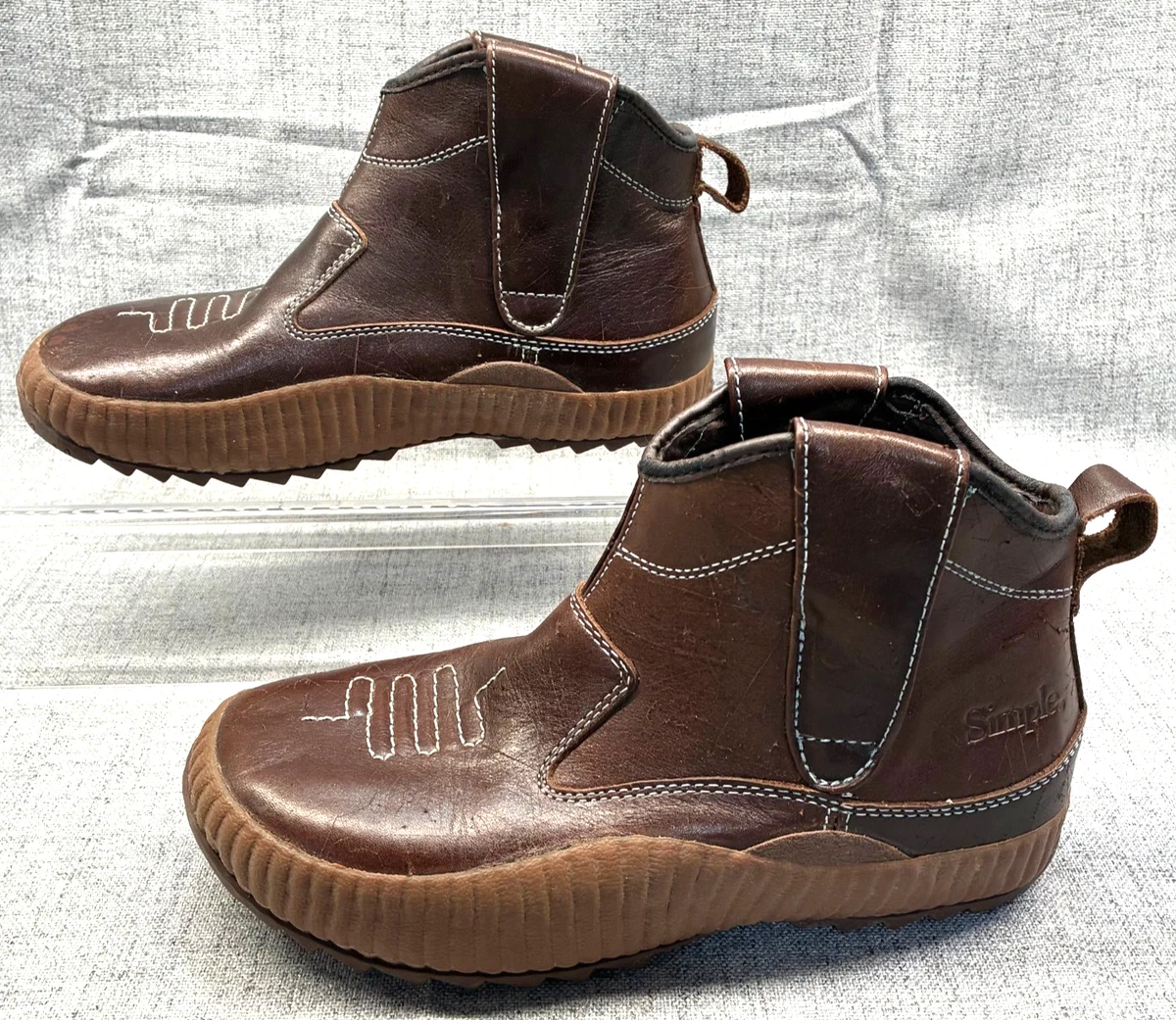 Brown women shoe not men size 10/40 Shop Women main image 3