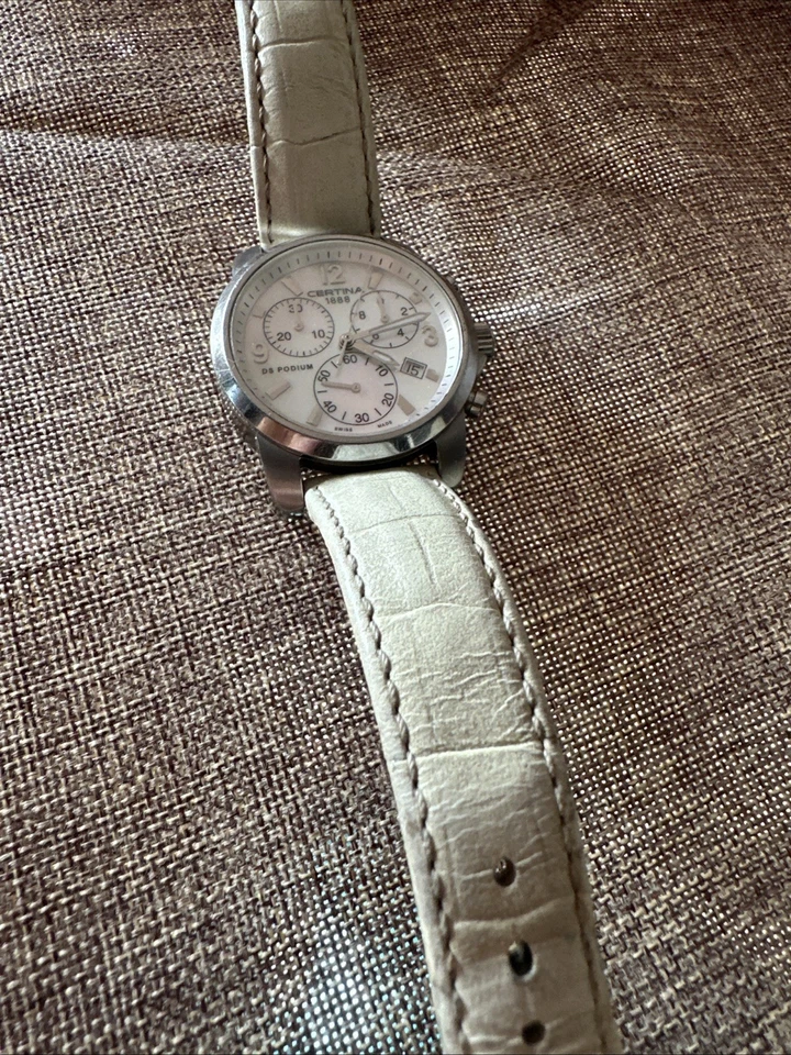 Certina Ds Podium White Leather Strap Watch  Silver Mother Pearl  - Image 2 of 4